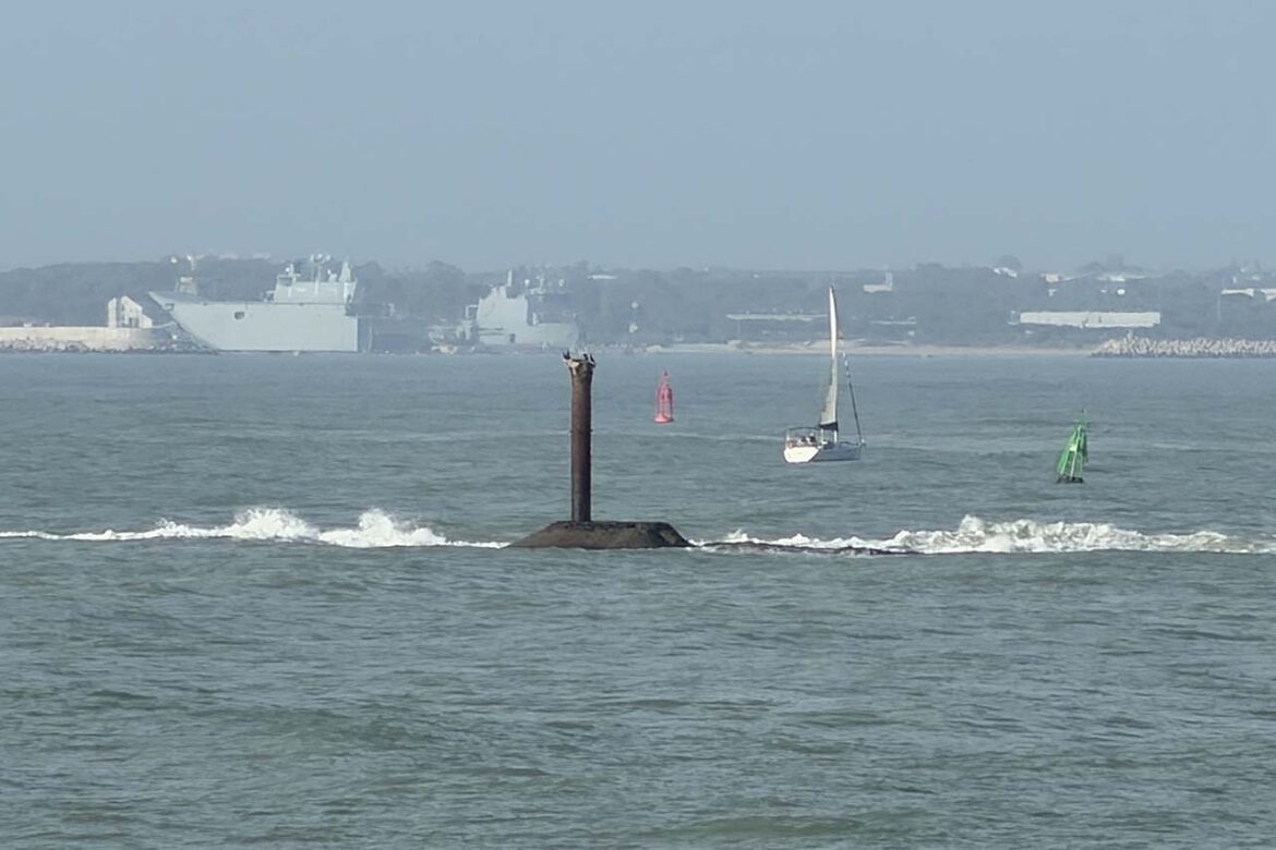 Faro de la Galeona o faro de las puercas